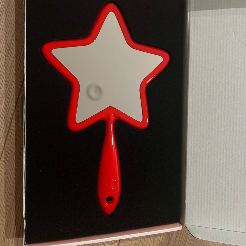 Jeffrey star mirror